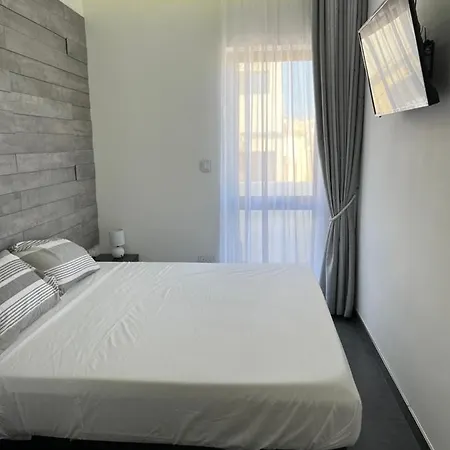Cosy & Modern Floor 1-bedroom * San Pawl il-Baħar